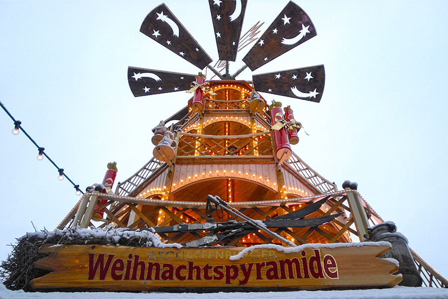 Weihnachtspyramide Alexander Markurth Aschaffenburg